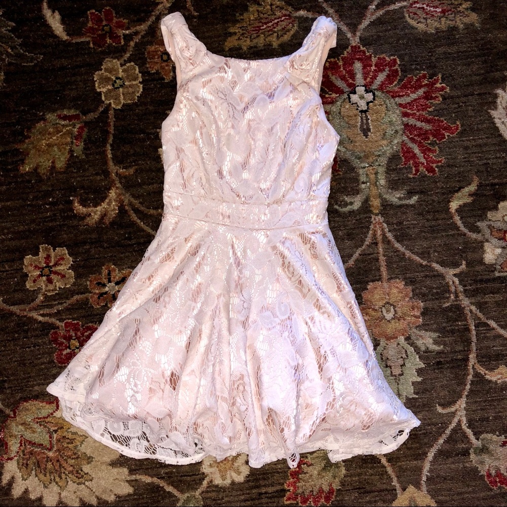 Cute Flirty White Laced Dress - Picture 3 of 10
